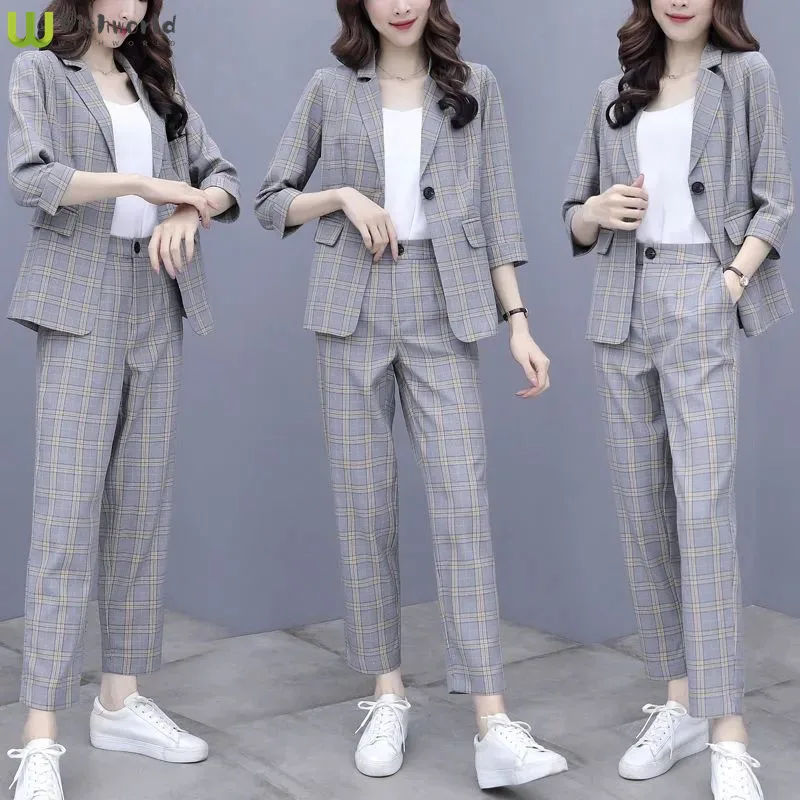 2022 New Spring and Autumn Female Temperament Goddess Fan Yangqi Reduced Age Professional Wear Lattice Fashion Two piece Suit
2022 New Spring and Autumn Female Temperament Goddess Fan Yangqi Reduced Age Professional Wear Lattice Fashion Two piece Suit