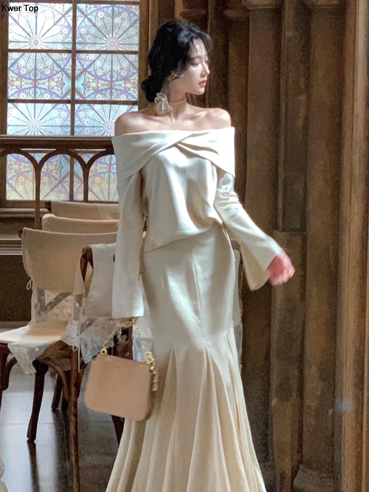 Women Elegant Dancing Parties Skirt Suit Off Shoulder Top High Waist Ruffles Skirt Outfits Autumn New Female Luxury Set 2023
Women Elegant Dancing Parties Skirt Suit Off Shoulder Top High Waist Ruffles Skirt Outfits Autumn New Female Luxury Set 2023