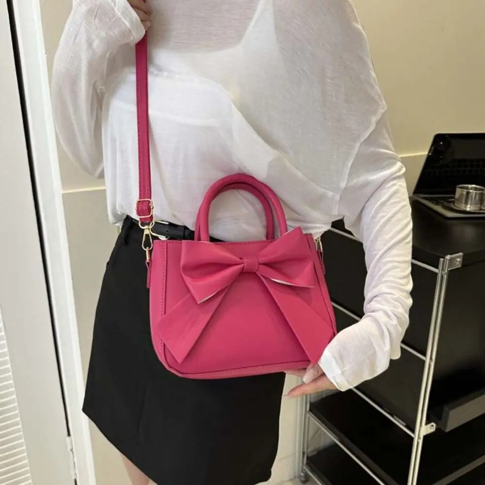 Waterproof Bowknot Shoulder Bag Large Capacity Solid Color Leather Bow Crossbody Bag Handbag All-match Lolita Message Bag
Waterproof Bowknot Shoulder Bag Large Capacity Solid Color Leather Bow Crossbody Bag Handbag All-match Lolita Message Bag