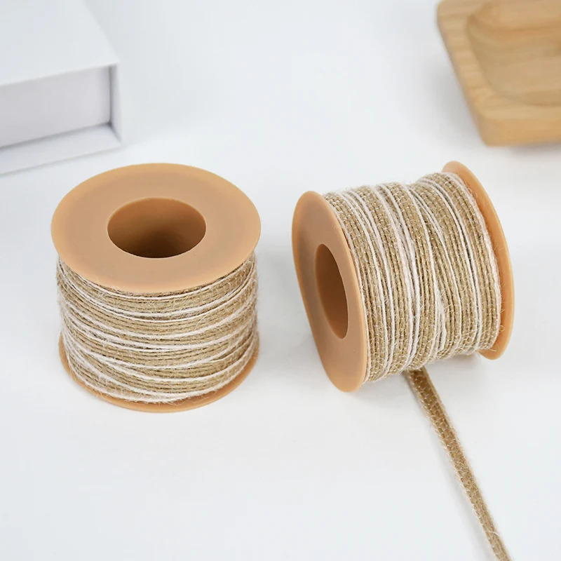 10m/roll Jute Burlap Rolls Vintage Hessian Ribbon With Lace Rustic Wedding Party Decoration DIY Scrapbook Gift Packaging Crafts
10m/roll Jute Burlap Rolls Vintage Hessian Ribbon With Lace Rustic Wedding Party Decoration DIY Scrapbook Gift Packaging Crafts
