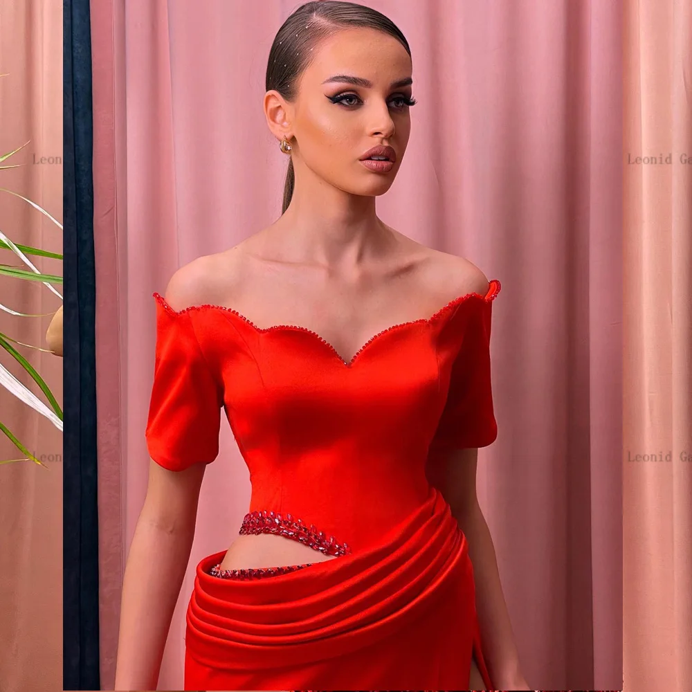 

Соблазнительные Красные атласные платья для выпускного вечера, вечерние платья с открытыми плечами, плиссированные платья до пола с высоким разрезом и бисером, 2024