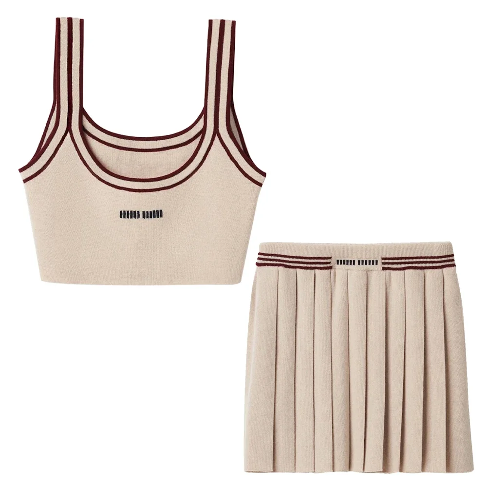 2024 New High Quality College Style Knitted Round Neck Pleated Elastic Half Skirt Set Men and Women
2024 New High Quality College Style Knitted Round Neck Pleated Elastic Half Skirt Set Men and Women