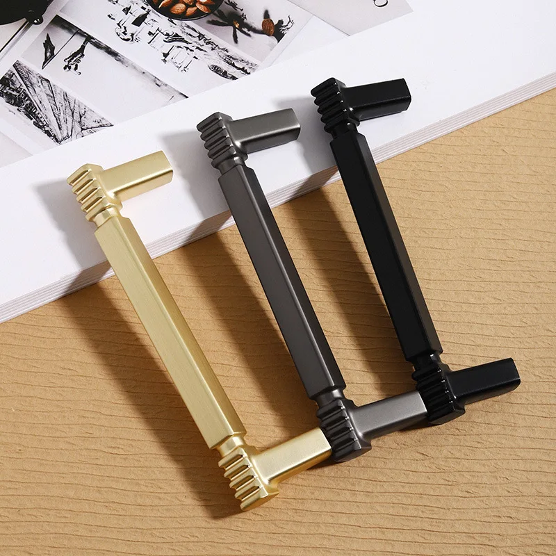 Modern Simple Zinc Alloy Cabinet Door Handle Wardrobe Pull Up Bar Handles for Cabinets and Drawers Kitchen Hardware Furniture
Modern Simple Zinc Alloy Cabinet Door Handle Wardrobe Pull Up Bar Handles for Cabinets and Drawers Kitchen Hardware Furniture