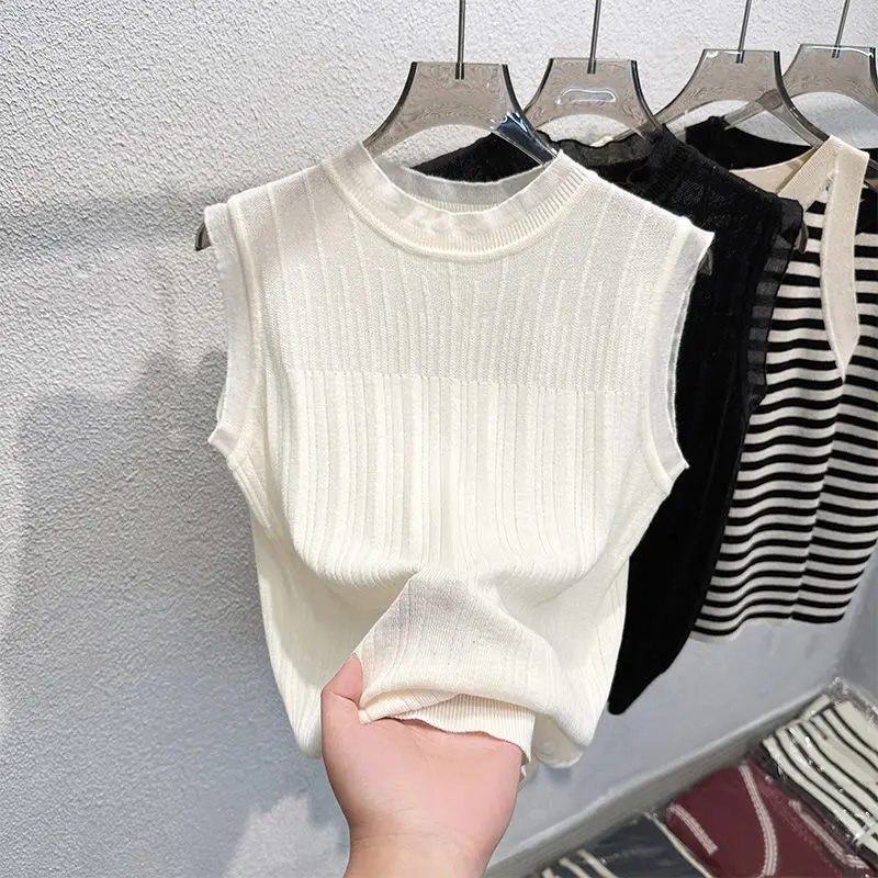 2024 Women's Summer New Round Neck Casual Vest Female Thin Sleeveless Sweater Top Ladies Ice Silk Knitted Camisole Tops H26
2024 Women's Summer New Round Neck Casual Vest Female Thin Sleeveless Sweater Top Ladies Ice Silk Knitted Camisole Tops H26