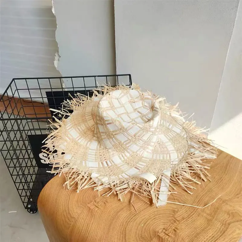 European American Fashion Catwalk Raffia Straw Hat For Women Men's Large Wide Brim Travel Sun Hat Black White Summer Beach Hat
European American Fashion Catwalk Raffia Straw Hat For Women Men's Large Wide Brim Travel Sun Hat Black White Summer Beach Hat