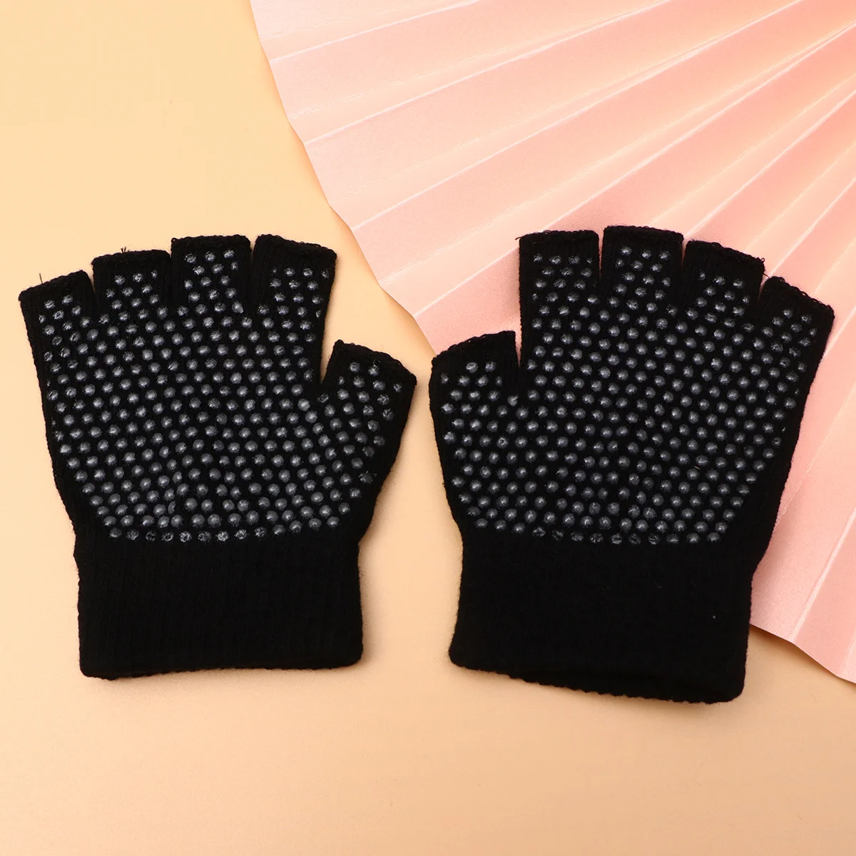 1 Pair Non Fingerless Yoga Exercise Workout Pilates Weight Training Mittens for Cycling Outdoor Fitness Black
1 Pair Non Fingerless Yoga Exercise Workout Pilates Weight Training Mittens for Cycling Outdoor Fitness Black