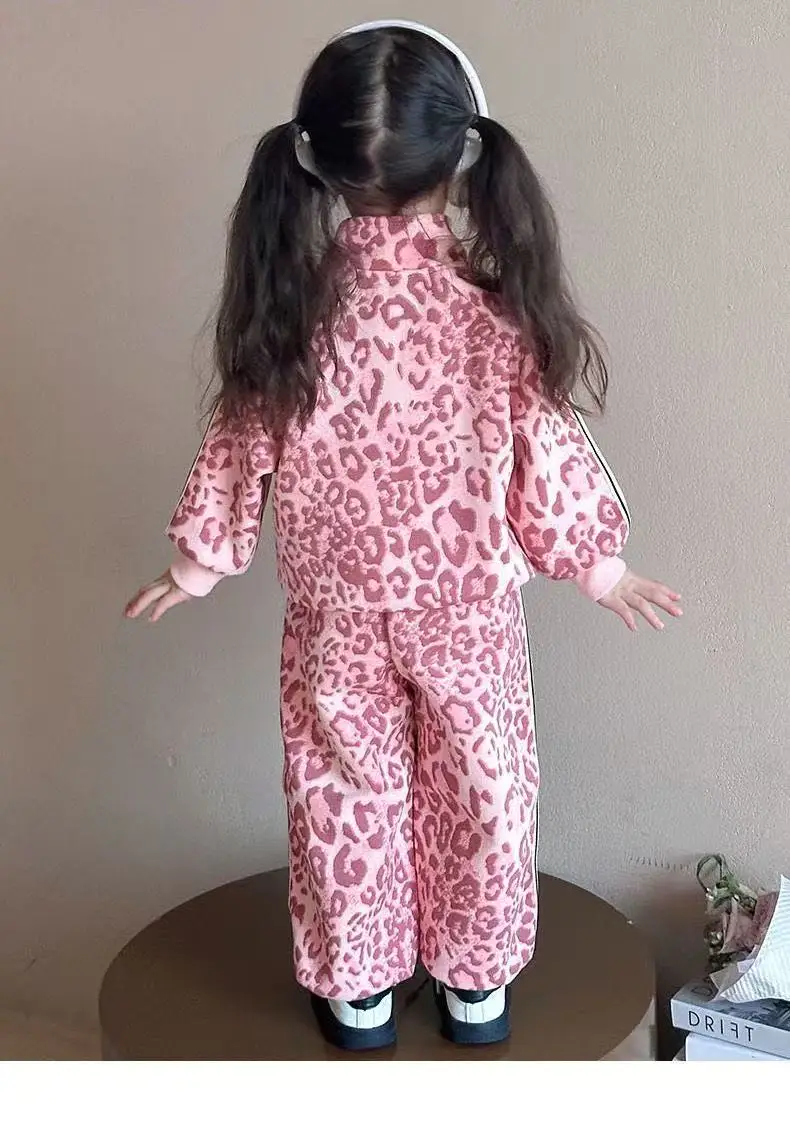 الفتيات مجموعة ملابس الربيع نمط جديد للأطفال ملابس رياضية أنيقة للفتيات طفل الفتيات ليوبارد نمط السراويل + السراويل قطعتين مجموعة الفتيات مجموعة ملابس الربيع نمط جديد للأطفال ملابس رياضية أنيقة للفتيات طفل الفتيات ليوبارد نمط السراويل + السراويل قطعتين مجموعة