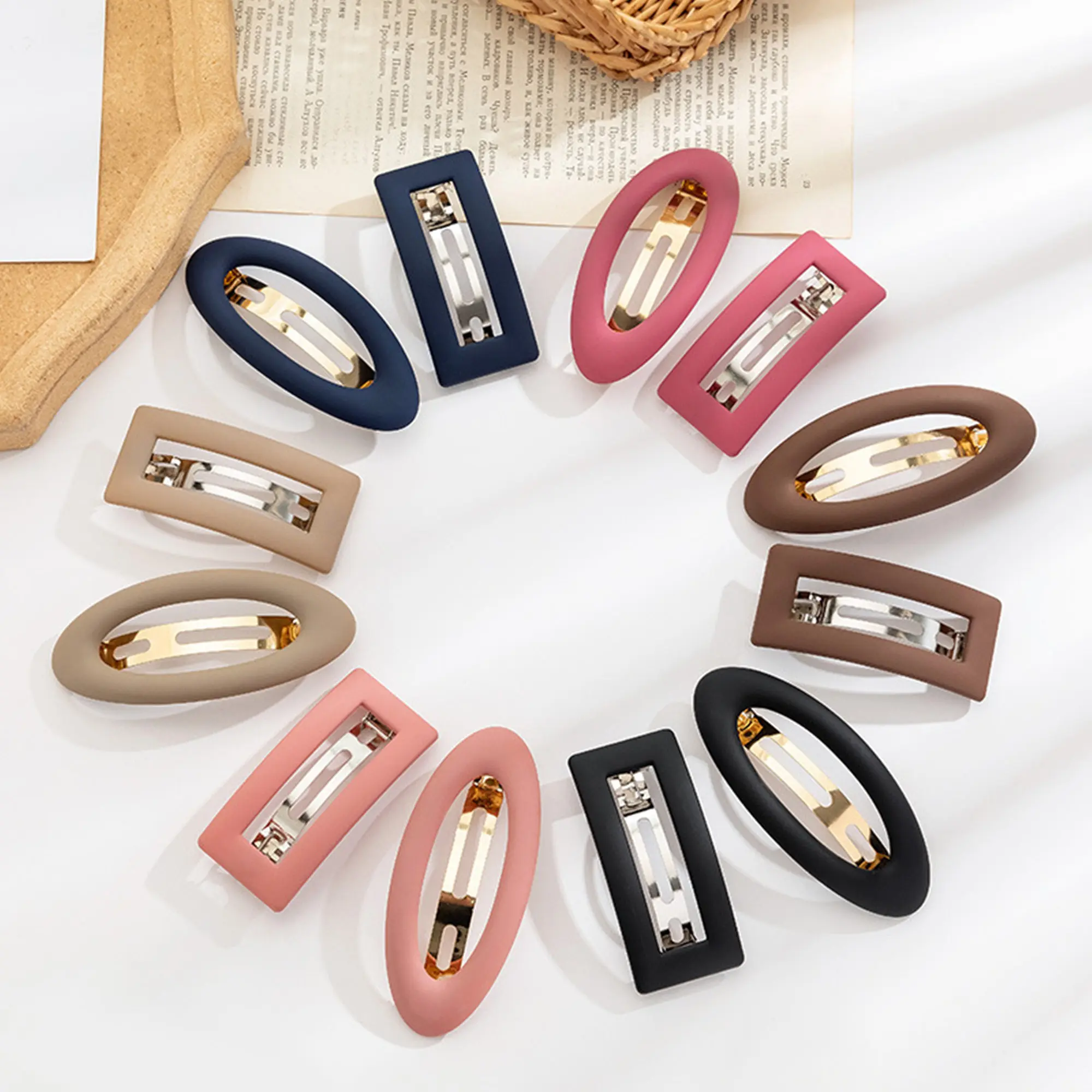 2pcs/lot Frosted spring clip simple back head clip go out everything girl side clip diy hair accessories
2pcs/lot Frosted spring clip simple back head clip go out everything girl side clip diy hair accessories