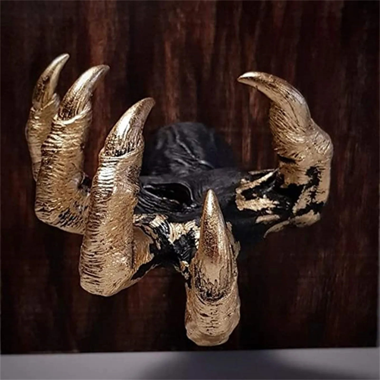 The Witch‘s’ Hand Wall Hanging Features Decoration Creative Props Universal Hook Home Decoration New Crafts ключница на стену
The Witch‘s’ Hand Wall Hanging Features Decoration Creative Props Universal Hook Home Decoration New Crafts ключница на стену