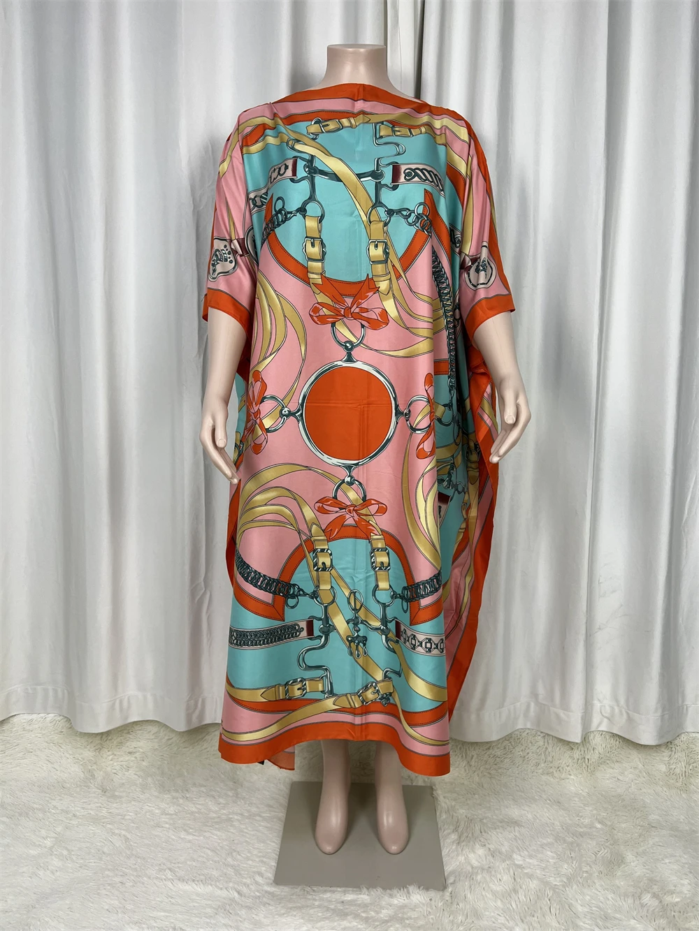 

2024 Saudi Arabian Scarf Loose Print Silk Maxi Dress Summer Beach Bohemian Robe African Kaftan Kimono Swimwear Short Sleeve c14