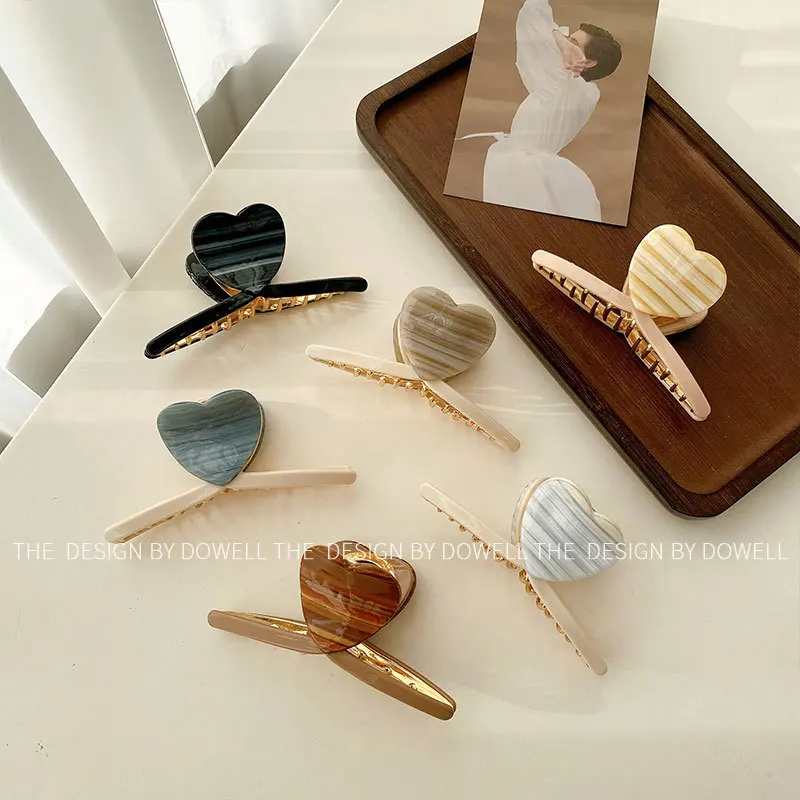 retro acetate alloy hairpin, the back of the head, the full-clip headgear, the large temperament shark clip for women
retro acetate alloy hairpin, the back of the head, the full-clip headgear, the large temperament shark clip for women