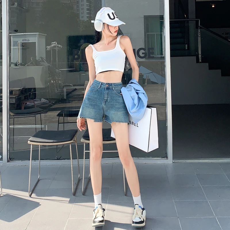 Classic Blue Casual High Waist Denim Shorts Women Summer Korean Fashion Loose Jeans Short Wide Leg Chic All-match Clothing Femme
Classic Blue Casual High Waist Denim Shorts Women Summer Korean Fashion Loose Jeans Short Wide Leg Chic All-match Clothing Femme