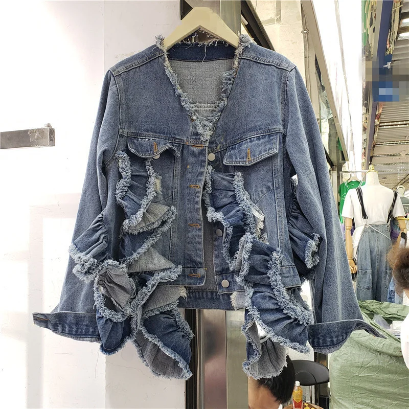 Autumn Vintage Blue Holes Ruffles Denim Jacket Women V Neck Frayed Big Pocket Cowboy Outerwear Loose Short Jeans Jacket Female
Autumn Vintage Blue Holes Ruffles Denim Jacket Women V Neck Frayed Big Pocket Cowboy Outerwear Loose Short Jeans Jacket Female