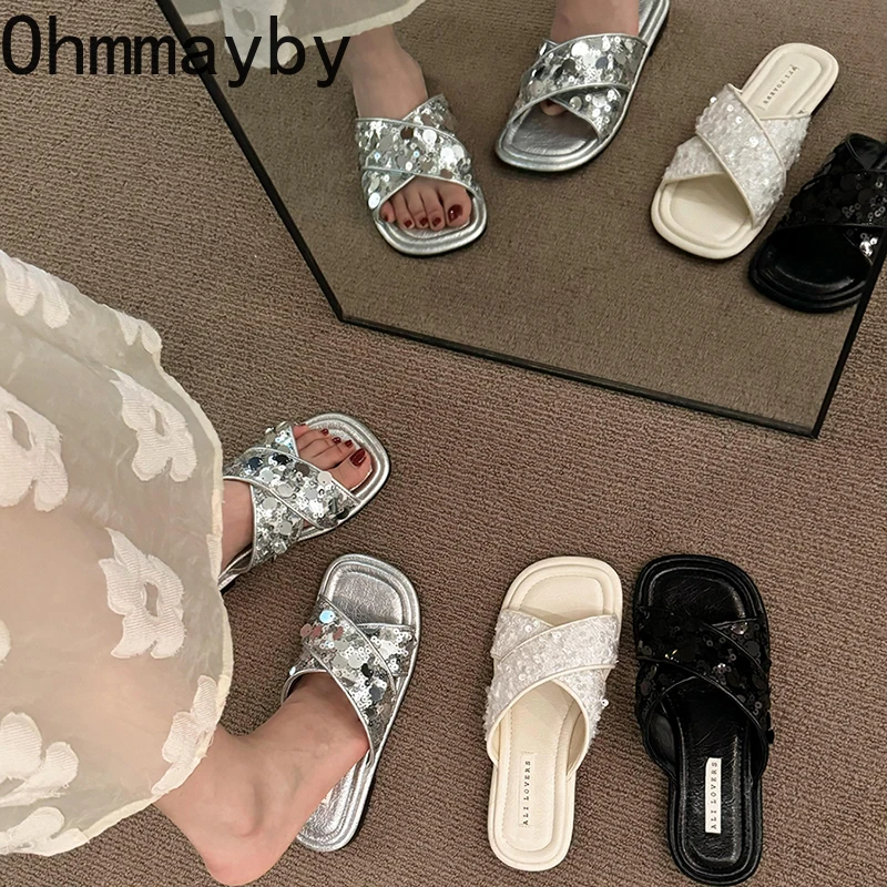 Шлепанцы женские с открытым носком, дизайнерские сандалии с перекрестными шлепанцами, пляжная обувь на плоской подошве, лето 
Шлепанцы женские с открытым носком, дизайнерские сандалии с перекрестными шлепанцами, пляжная обувь на плоской подошве, лето