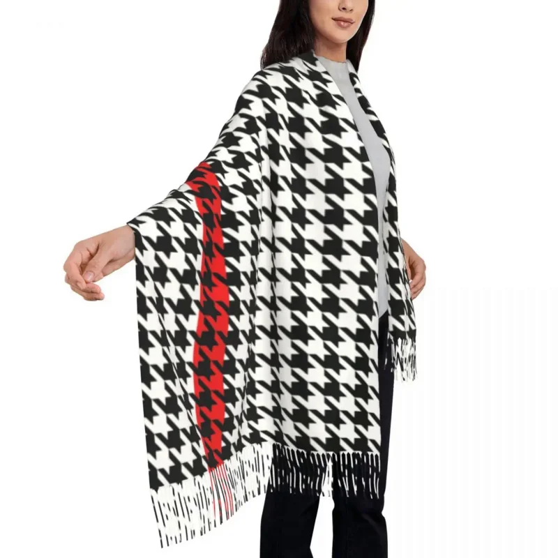 Ladies Large Houndstooth Pattern With Red Accent Stripe Scarves Winter Thick Warm Tassel Shawl Wraps Puppy Tooth Classic Scarf
Ladies Large Houndstooth Pattern With Red Accent Stripe Scarves Winter Thick Warm Tassel Shawl Wraps Puppy Tooth Classic Scarf