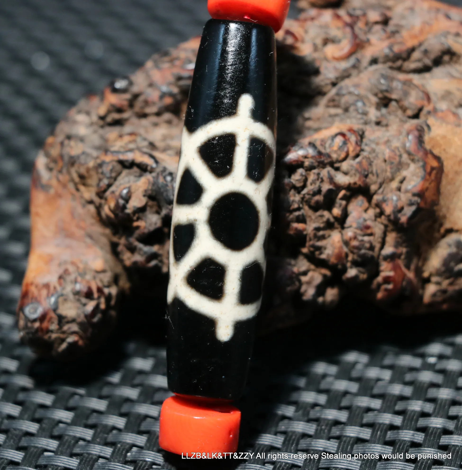 Unique Pattern Treasure Energy Tibetan Old Oily Agate Falun Fortune Wheel Big dZi Bead Pendant Talisman Lkbrother UPD230105a2
Unique Pattern Treasure Energy Tibetan Old Oily Agate Falun Fortune Wheel Big dZi Bead Pendant Talisman Lkbrother UPD230105a2