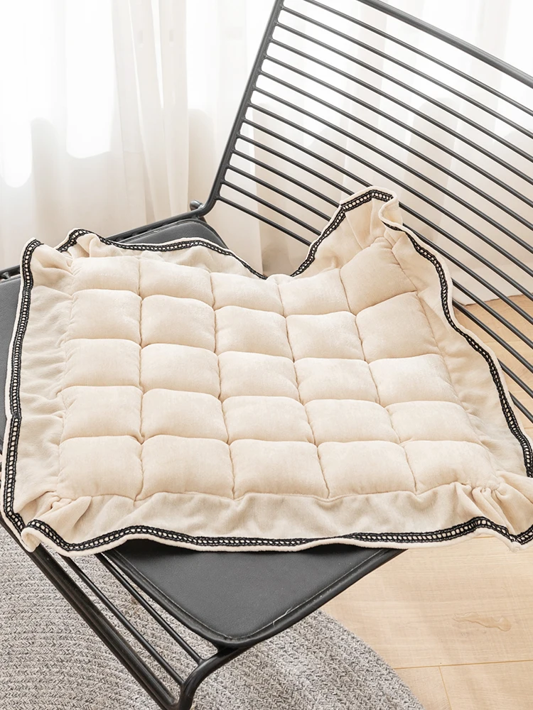 Chenille dining chair cushion thickened, simple, modern non-slip cushion, all-season universal office cushion, machine washable
Chenille dining chair cushion thickened, simple, modern non-slip cushion, all-season universal office cushion, machine washable