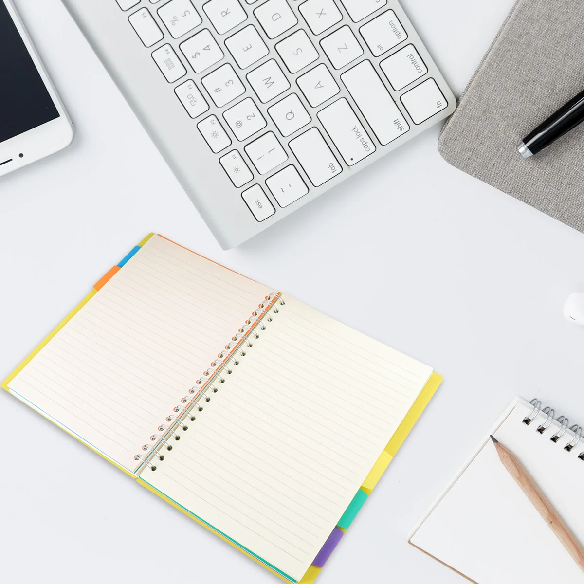 Блокнот с боковой спиралью для учебы
Блокнот с боковой спиралью для учебы