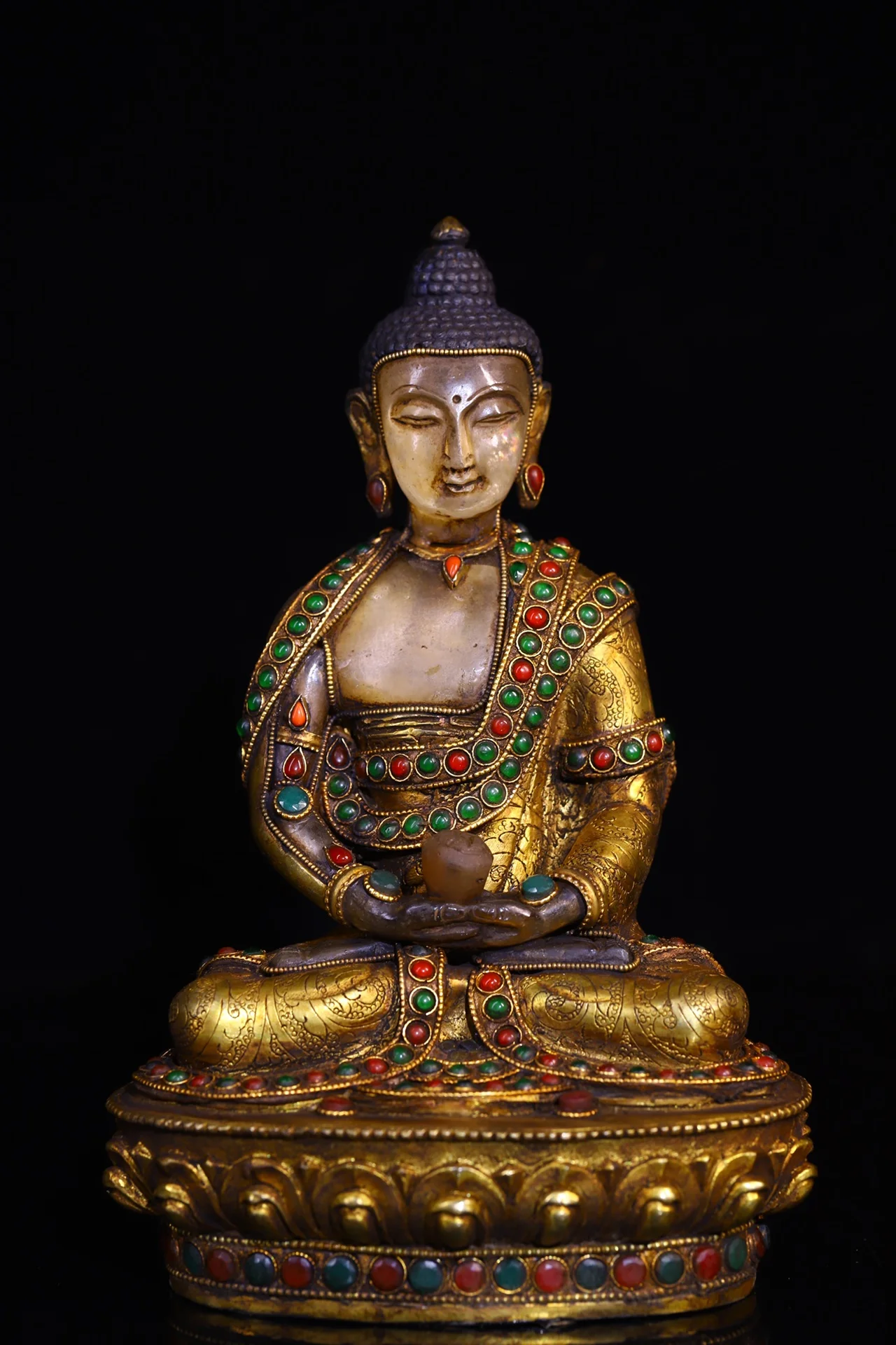 8"Tibetan Temple Collection Old Natural Crystal Tibetan silver gilding Mosaic Gem gZi Bead Amitabha Shakyamuni Sitting Buddha
8"Tibetan Temple Collection Old Natural Crystal Tibetan silver gilding Mosaic Gem gZi Bead Amitabha Shakyamuni Sitting Buddha