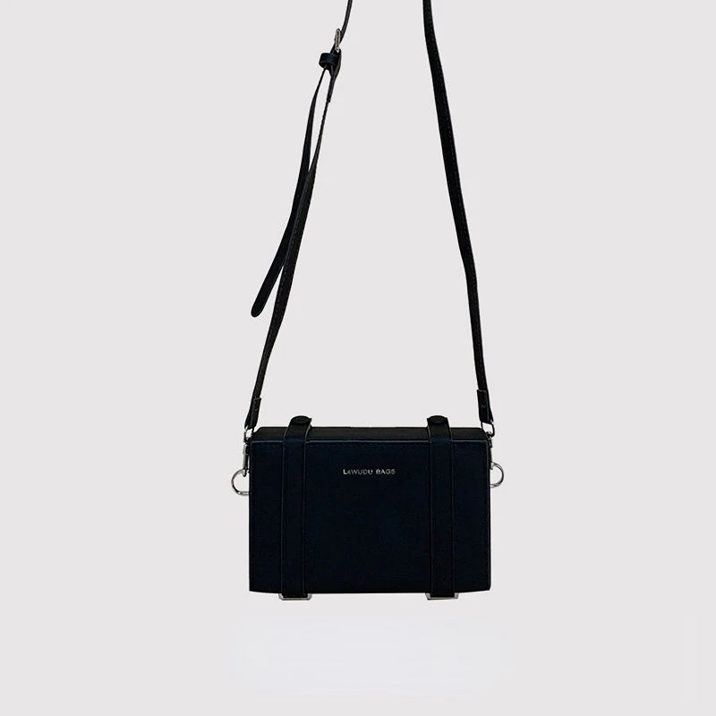 Bags 2023 New Spring Summer Unisex Casual Hasp HARD Box Shoulder Bag Handbag Pures And Bags Crossbody Women Bag
Bags 2023 New Spring Summer Unisex Casual Hasp HARD Box Shoulder Bag Handbag Pures And Bags Crossbody Women Bag
