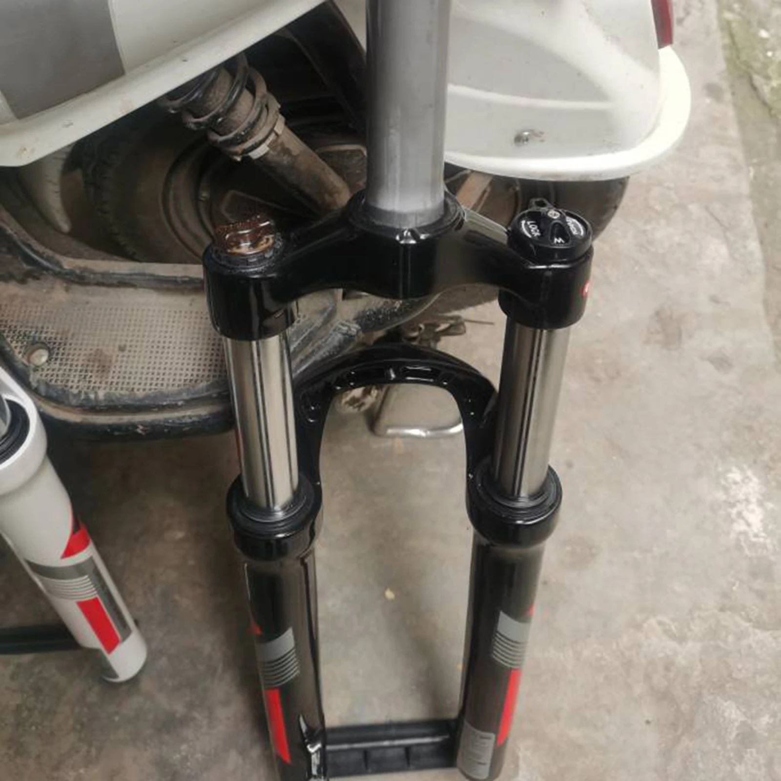1pc Fork Repair Knob Adjustment Knob Bicycle Parts Cycling Part Front Damper Knob Oil Stick Base Plastic Material
1pc Fork Repair Knob Adjustment Knob Bicycle Parts Cycling Part Front Damper Knob Oil Stick Base Plastic Material