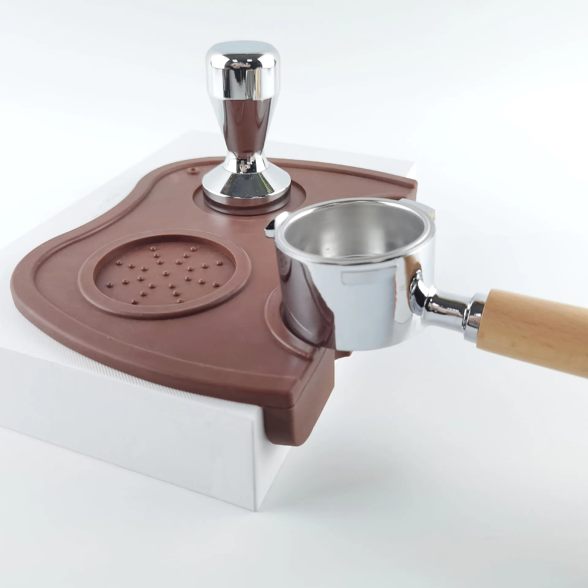 Pressed Powder pad Silicone Coffee Tamper Pad Anti Slip Soft Tamper Mat Heat Resistant Corner Tamping Mat Coffee Accessories
Pressed Powder pad Silicone Coffee Tamper Pad Anti Slip Soft Tamper Mat Heat Resistant Corner Tamping Mat Coffee Accessories