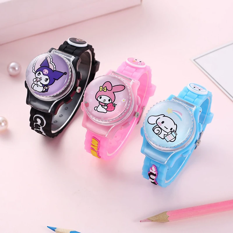Мультяшные детские часы Sanrio, аксессуары cinnamoroll, милые разноцветные светящиеся вращающиеся аксессуары из аниме, подарок для девочек
Мультяшные детские часы Sanrio, аксессуары cinnamoroll, милые разноцветные светящиеся вращающиеся аксессуары из аниме, подарок для девочек