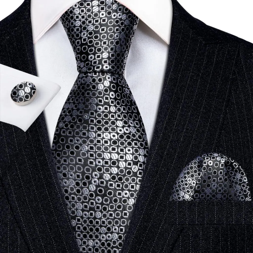 Designer Silk Mens Ties Set Black Silver Polka Dot Plaid Red Gold Yellow Necktie Pocket Square Cufflinks Wedding Barry·Wang 6103
Designer Silk Mens Ties Set Black Silver Polka Dot Plaid Red Gold Yellow Necktie Pocket Square Cufflinks Wedding Barry·Wang 6103
