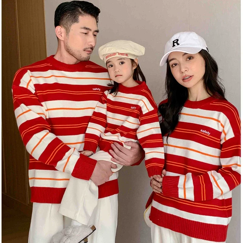 Christmas Sweater for The Whole Family Winter Clothes Father and Son Red Knit Jumper Top Korean Mother Daughter Knitted Pullover
Christmas Sweater for The Whole Family Winter Clothes Father and Son Red Knit Jumper Top Korean Mother Daughter Knitted Pullover