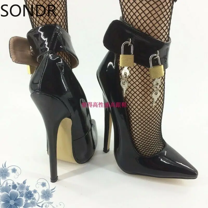18CM Womens Pointed Toe Lock Key Stilettos High Heels Sandals Nightclub Pumps Shoes Patent Leather Plus Size 34-46 2023
18CM Womens Pointed Toe Lock Key Stilettos High Heels Sandals Nightclub Pumps Shoes Patent Leather Plus Size 34-46 2023