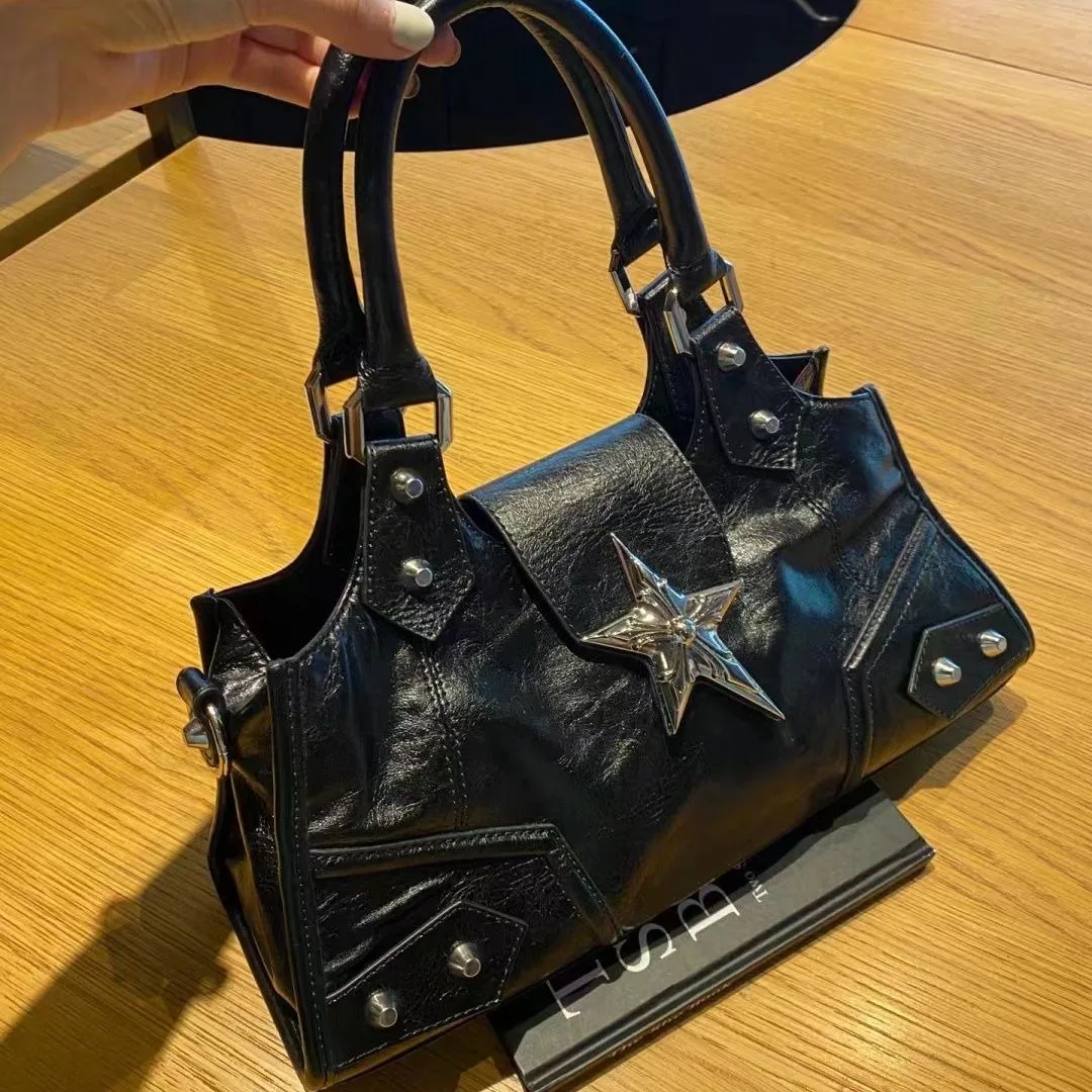 Retro Leather Shoulder Bags for Women Vintage Hobo Y2K Totes Underarm Bag Handbags and Purses Large Capacity Rivet Satchel Bag
Retro Leather Shoulder Bags for Women Vintage Hobo Y2K Totes Underarm Bag Handbags and Purses Large Capacity Rivet Satchel Bag