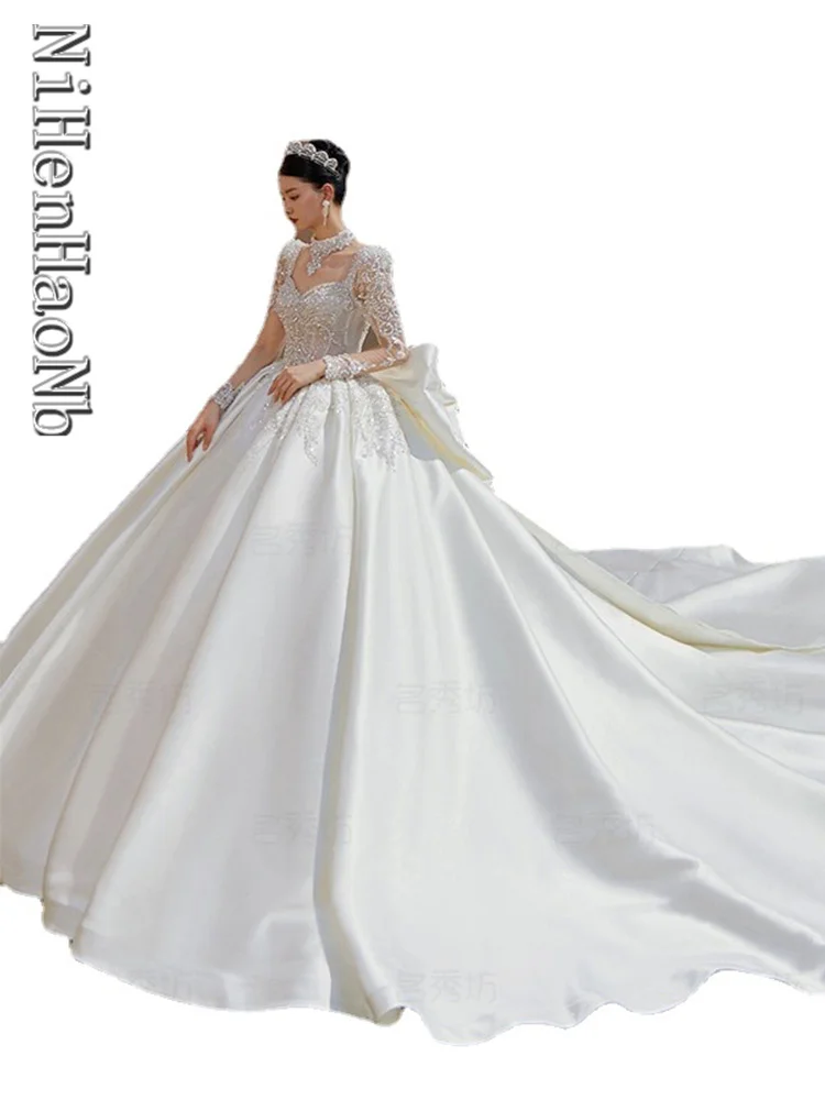Luxury Satin A-Line Wedding Dress Beading Long Sleeve Robe De Mariage Suknia Slubna
Luxury Satin A-Line Wedding Dress Beading Long Sleeve Robe De Mariage Suknia Slubna