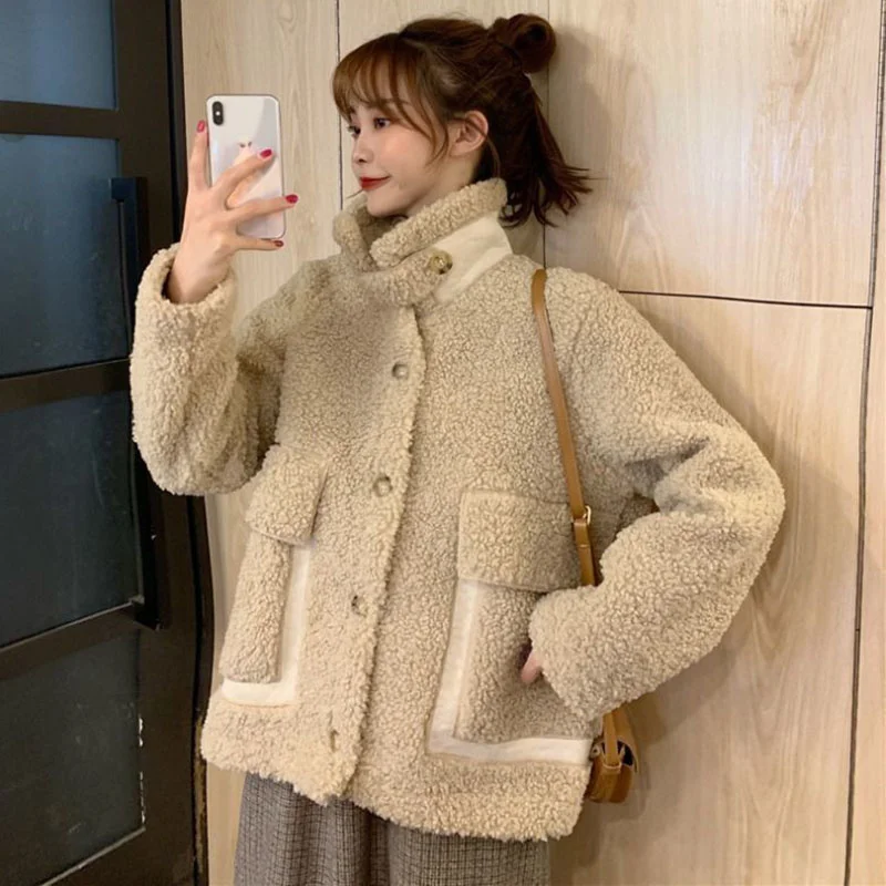 Cashmere Jacket Loose Thicken Warm Casual Overcoat Korean Turn-down Collar Pocket Winter New Lamb Wool Coat Women
Cashmere Jacket Loose Thicken Warm Casual Overcoat Korean Turn-down Collar Pocket Winter New Lamb Wool Coat Women