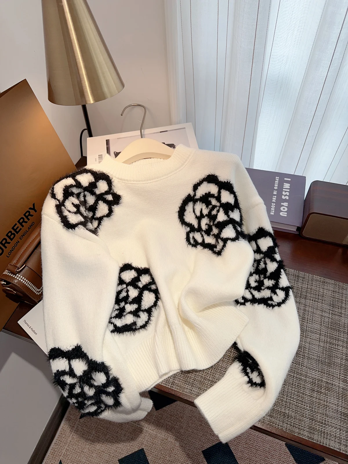 

Runway Flower Sweater Women Long Sleeve Tops Casual High Street Knitwear Laides Sweaters Jumper Black Knitted Pullover Winter