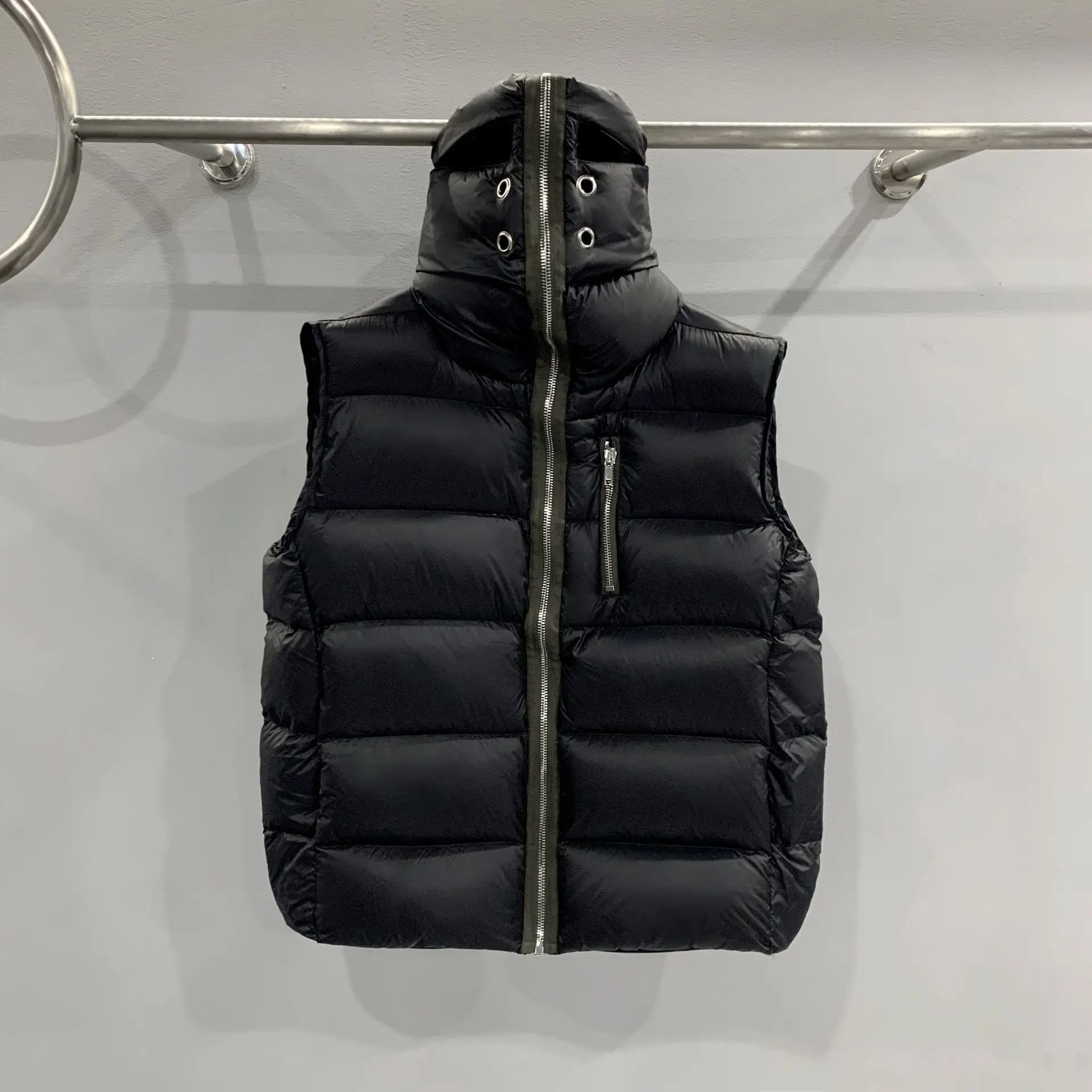 Winters Rick Winters Streetwear Down Undershirt Women Clothes Ro Owens Shark Design Zipper Sleeveless Hooded Warm Down Vest
Winters Rick Winters Streetwear Down Undershirt Women Clothes Ro Owens Shark Design Zipper Sleeveless Hooded Warm Down Vest