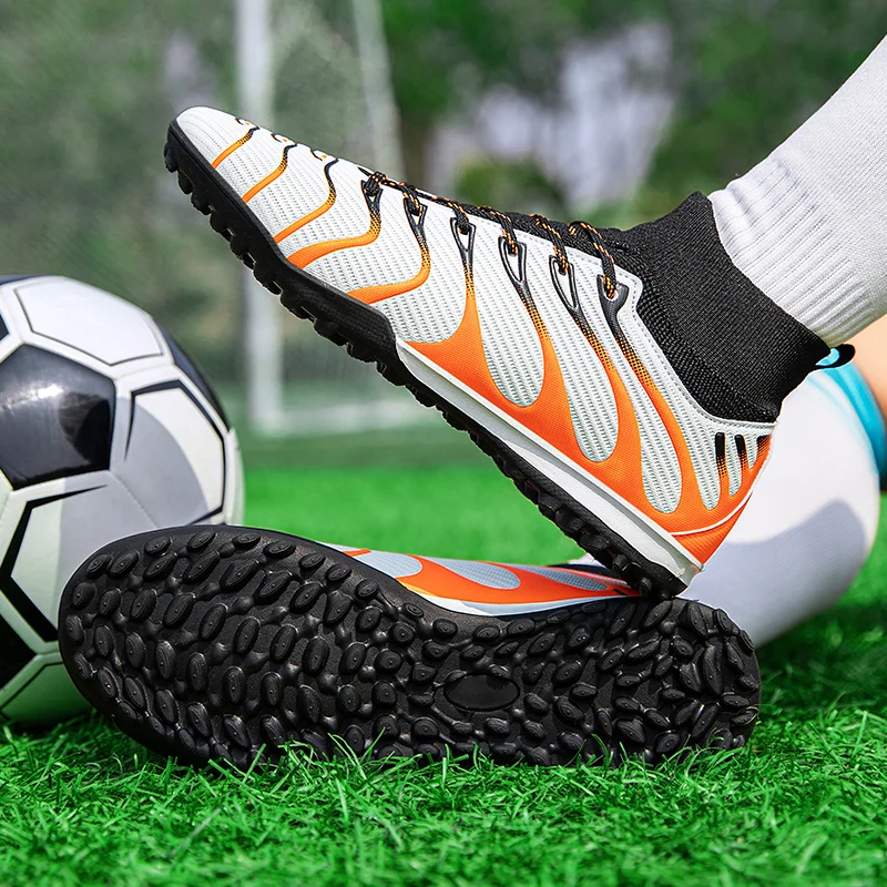

High Top Turf Soccer Boots Men Designer Football Cleats Outdoor Non Slip Youth Training Trainers Fashion Society Futsal Sneakers