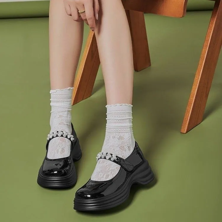 Beaded Velcro shoes for women 2023 New Leather Heart Ankle with Mary Jane Shoes Cute Sexy Retro British Style Zapatos De Mujer
Beaded Velcro shoes for women 2023 New Leather Heart Ankle with Mary Jane Shoes Cute Sexy Retro British Style Zapatos De Mujer