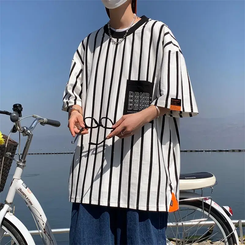 Japanese cityboy vertical striped short-sleeved t-shirt men summer trendy brand loose and versatile boyish round-neck t-shirt
Japanese cityboy vertical striped short-sleeved t-shirt men summer trendy brand loose and versatile boyish round-neck t-shirt