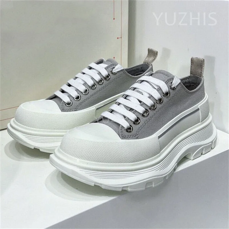 Thick Sole Men Fashion Flat Shoes Round Toe Height Increasing Lace Up Colorful Couple Sneakers Women Walking Causal Shoes Unisex
Thick Sole Men Fashion Flat Shoes Round Toe Height Increasing Lace Up Colorful Couple Sneakers Women Walking Causal Shoes Unisex