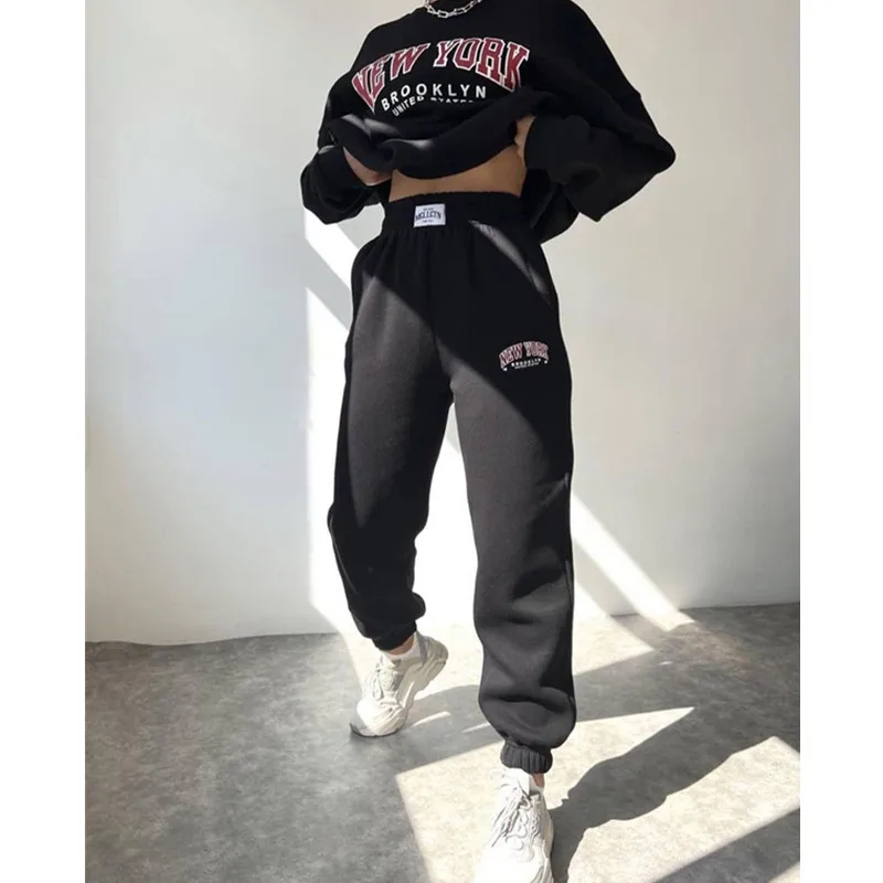Sweatshirt Autumn Winter Women Letter Print Tracksuit 2023 Loose Pants Two Piece Sets Female Casual O-neck Sportswear Outfits
Sweatshirt Autumn Winter Women Letter Print Tracksuit 2023 Loose Pants Two Piece Sets Female Casual O-neck Sportswear Outfits