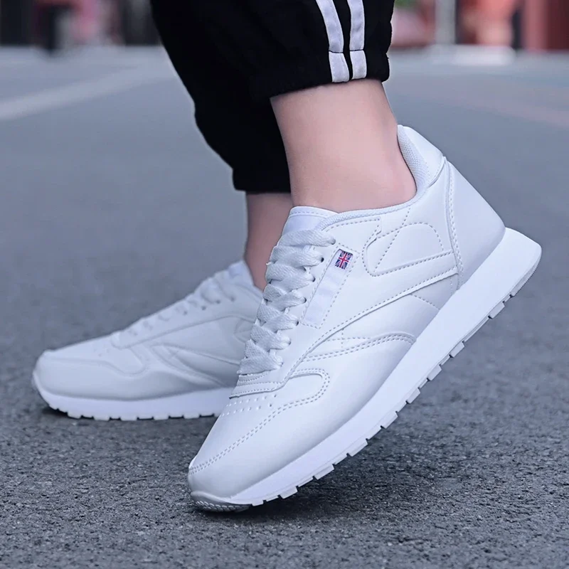 Brand Men's Women's Shoes Comfortable Mens Casual Shoes Outdoor Sports Shoes Men Fashion Vulcanized Man Running Male
Brand Men's Women's Shoes Comfortable Mens Casual Shoes Outdoor Sports Shoes Men Fashion Vulcanized Man Running Male