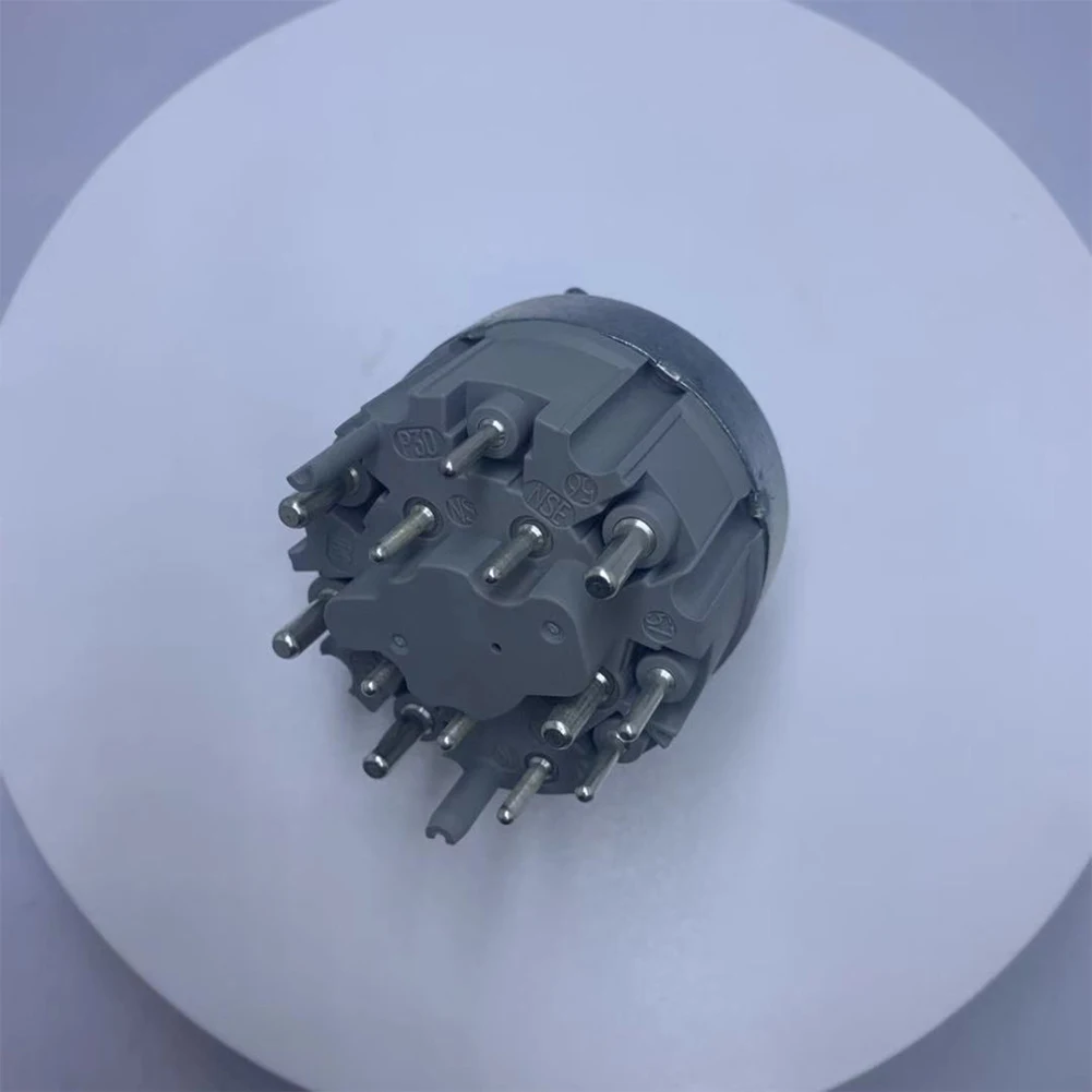 1 шт., переключатель света для передней фары Mercedes-Benz W202 W124 W126 0005456204
1 шт., переключатель света для передней фары Mercedes-Benz W202 W124 W126 0005456204