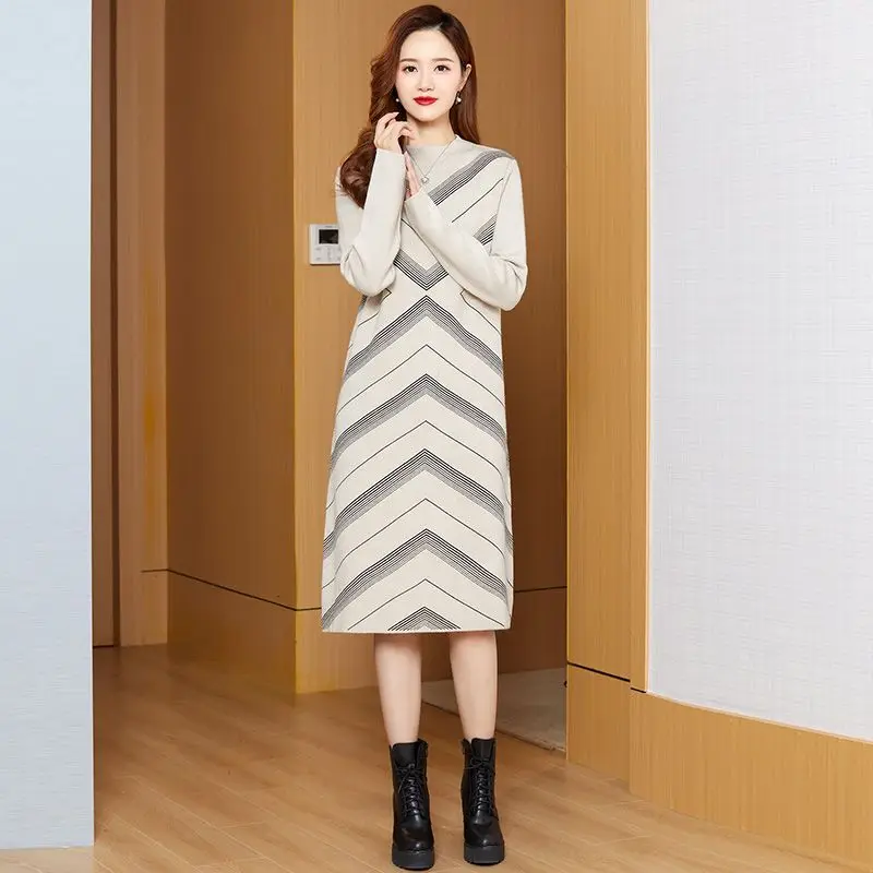 Women Fashion Oversize Wave Knit Dresses 2023 New Autumn Winter Clothes Half High Collar Loose Female Slim Bottom Long Sweater
Women Fashion Oversize Wave Knit Dresses 2023 New Autumn Winter Clothes Half High Collar Loose Female Slim Bottom Long Sweater