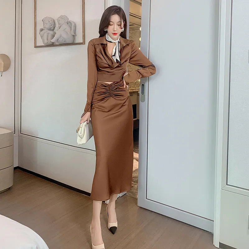 2023 Spring Autumn Women Skirt Suit Long Sleeve Acetate Vintage Short Shirt Folds Mermaid Mid-calf Long Skirt Two Piece Set
2023 Spring Autumn Women Skirt Suit Long Sleeve Acetate Vintage Short Shirt Folds Mermaid Mid-calf Long Skirt Two Piece Set