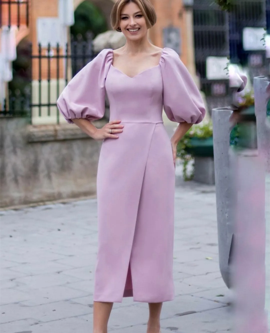 Vintage Short Matte-Satin V-Neck Evening Dresses With Slit Sheath Puff Sleeve إفننغ دريسس Tea Length Robes de Soirée for Women
Vintage Short Matte-Satin V-Neck Evening Dresses With Slit Sheath Puff Sleeve إفننغ دريسس Tea Length Robes de Soirée for Women