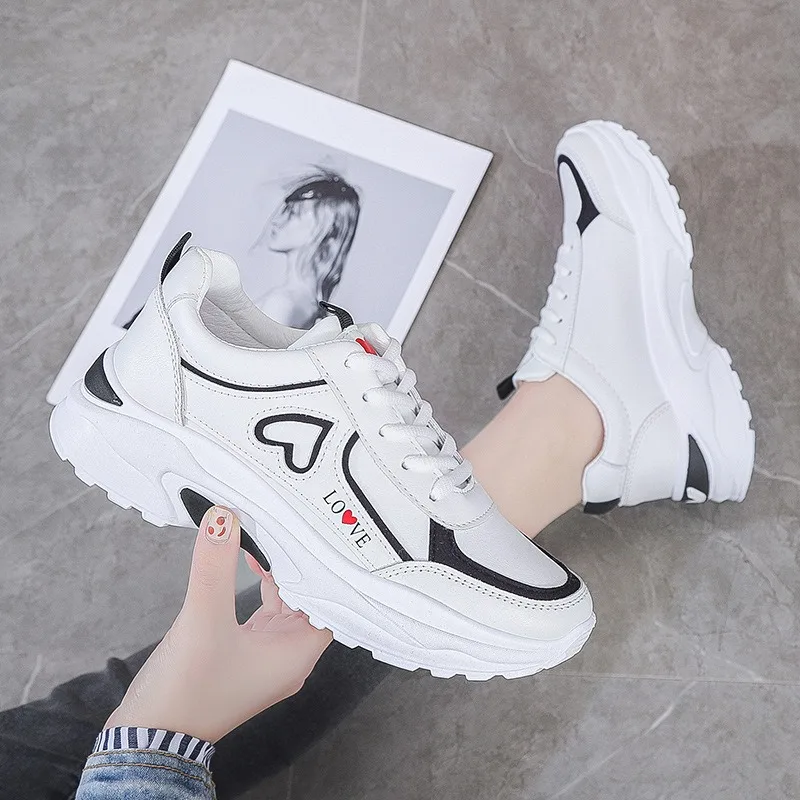 Women's Casual Shoes 2024New Fashion Breathable Running Shoes for Women Wedge Non-slip Sneakers Comfortable White Platform Shoes
Women's Casual Shoes 2024New Fashion Breathable Running Shoes for Women Wedge Non-slip Sneakers Comfortable White Platform Shoes