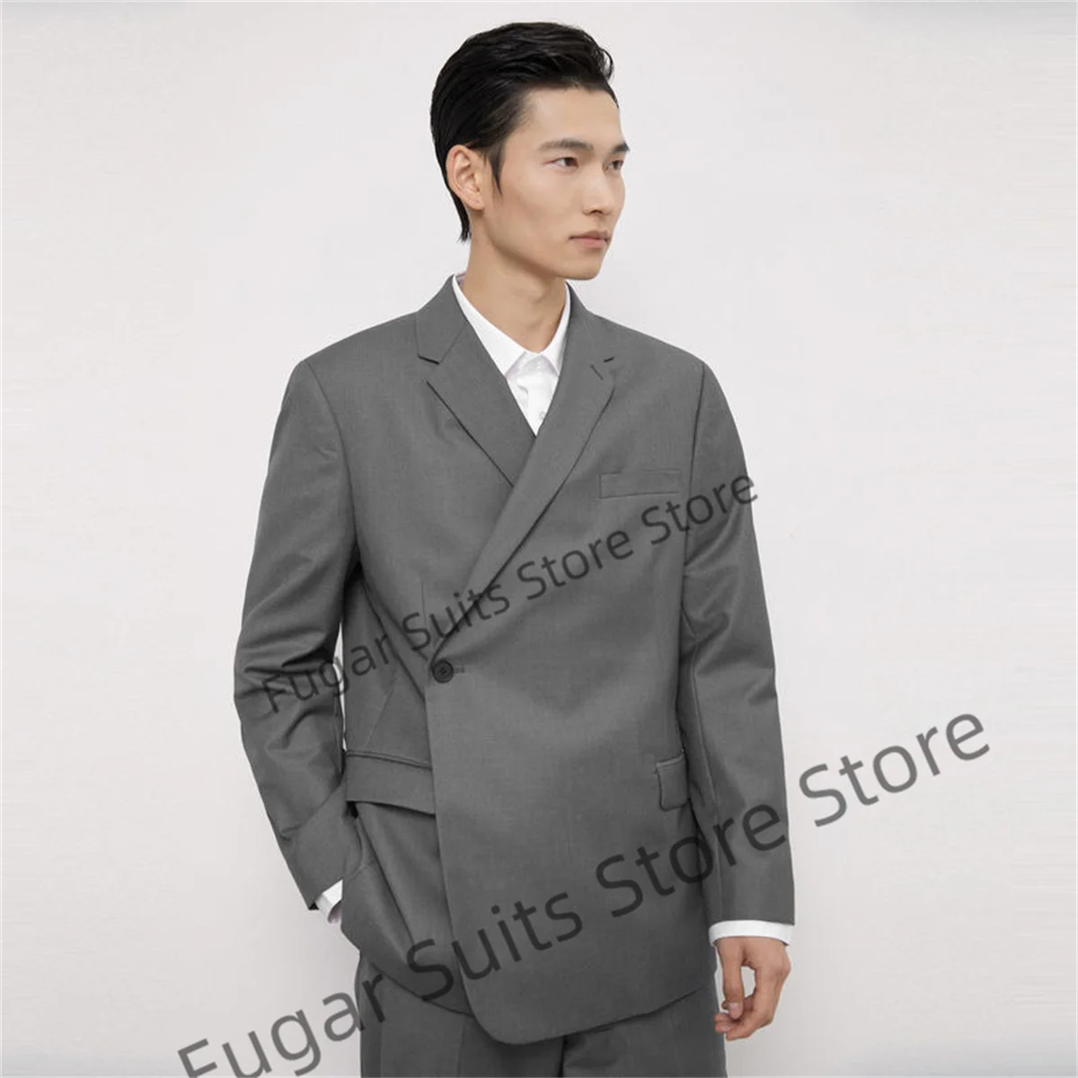 Gray Handsome Men Suits Slim Fit New Design Single Button Wedding Groom Tuxedos 2 Pieces Sets Classic Terno Masculinos Completo
Gray Handsome Men Suits Slim Fit New Design Single Button Wedding Groom Tuxedos 2 Pieces Sets Classic Terno Masculinos Completo