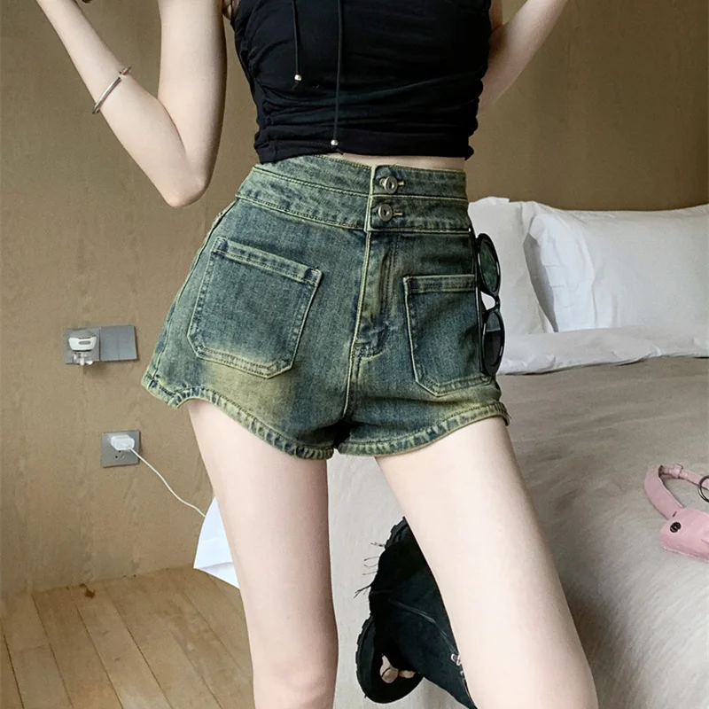 New Women Summer Denim Shorts Vintage All-match High Waist A-Line Loose Fit Shorts Fashion Casual Plus Size Hottie Shorts
New Women Summer Denim Shorts Vintage All-match High Waist A-Line Loose Fit Shorts Fashion Casual Plus Size Hottie Shorts
