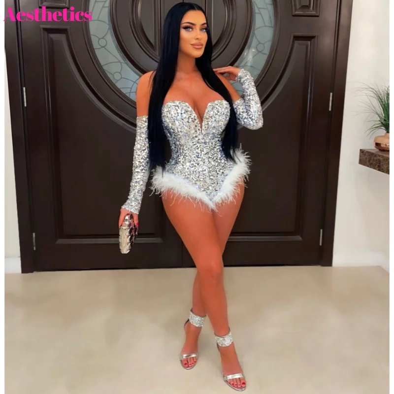 Summer Fur Stitching Women Bodysuits Sequined Sparkling Sexy Deep V Neck Shorts Rompers 2023 Night Club Party Skinny One Pieces
Summer Fur Stitching Women Bodysuits Sequined Sparkling Sexy Deep V Neck Shorts Rompers 2023 Night Club Party Skinny One Pieces
