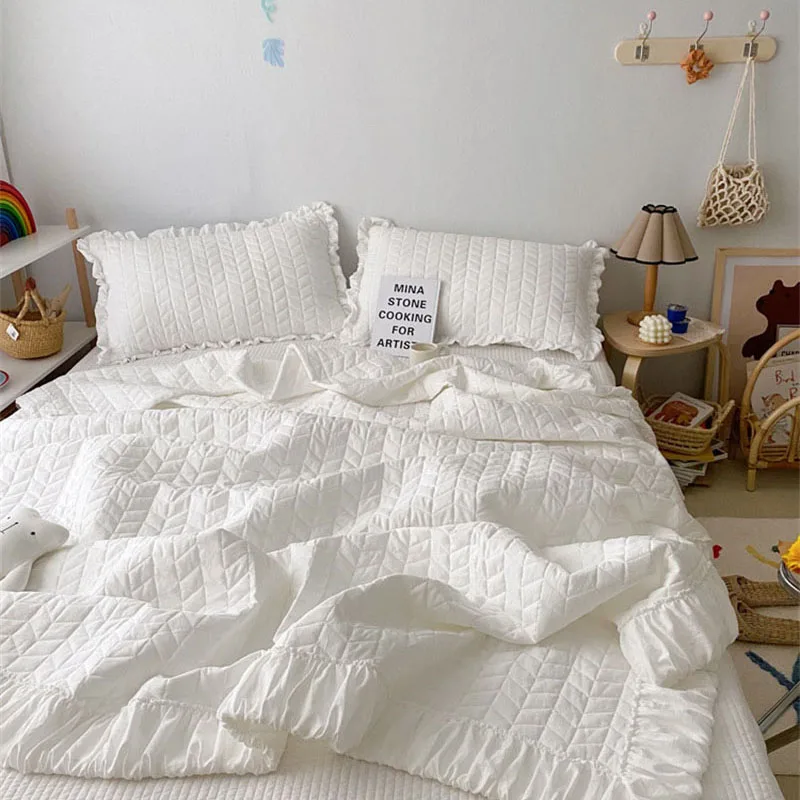 Ruffles Quilted Summer Blanket Princess Pleated Solid Queen Quilts Soft Skin-friendly Thin Comforter Set or Single Quilt
Ruffles Quilted Summer Blanket Princess Pleated Solid Queen Quilts Soft Skin-friendly Thin Comforter Set or Single Quilt